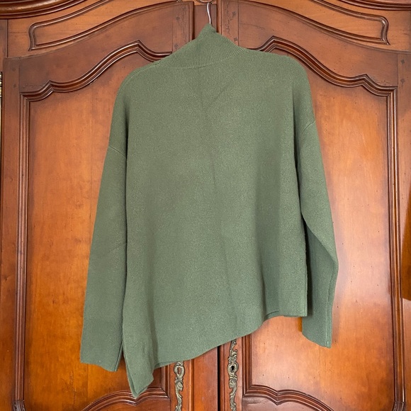 Nap Loungewear 100% Wool Slant Asymmetric Hem Turtleneck In Sage Green - Picture 5 of 11